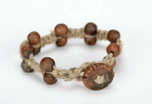 Braided bracelet made of clay and flax thread - MADEheart.com
