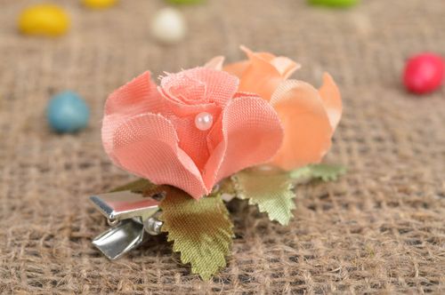 Tender hair clip made of artificial flowers for kids Cream colored roses - MADEheart.com