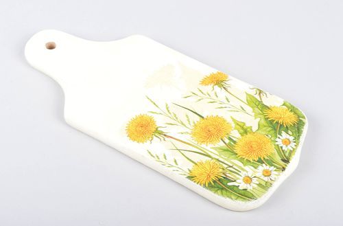 Handmade Schneidebrett aus Holz Dekoration für Küche Geschenk für Frau  - MADEheart.com