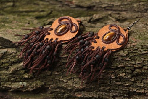 Handmade long leather earrings with fringe and natural tigers eye stone - MADEheart.com