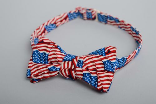 Fabric bow tie with American flag - MADEheart.com