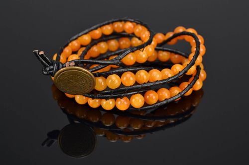 Bracelet en cuir et perles fantaisie multirang orange fait main - MADEheart.com