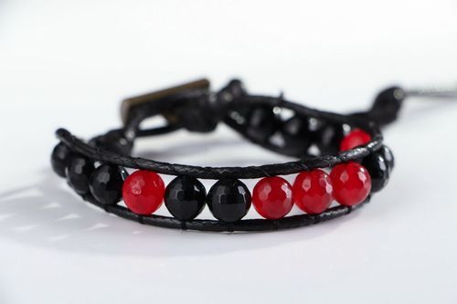 Bracelet with faceted agate - MADEheart.com