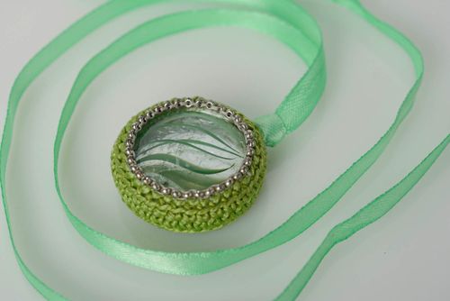 Handmade green glass button pendant crochet over with cotton threads and equipped with ribbon - MADEheart.com
