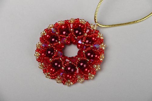 Beaded pendant Pearl - MADEheart.com