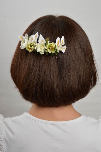 Beautiful handmade flower hair comb flowers in hair accessories for girls - MADEheart.com