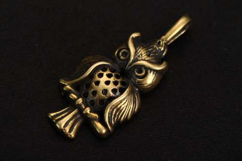 Pendentif hibou en bronze fait main - MADEheart.com