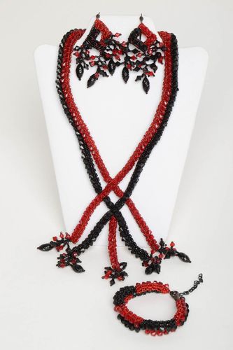 Handmade beaded set of bracelet, earrings and necklace unique present for woman - MADEheart.com