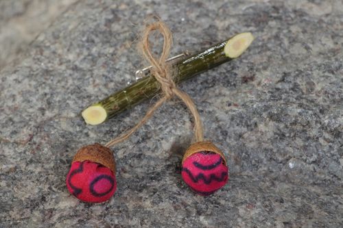 Spilla di materiali naturali fatta a mano accessorio originale spilla da donna - MADEheart.com