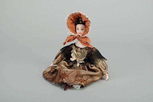 Boneca de boudoir do Autor Primeira saída - MADEheart.com