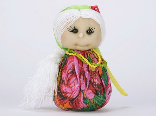 Sachet doll made from natural fabrics - MADEheart.com