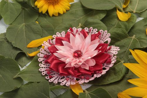 Gancho con flor artesanal complemento para peinado adorno para el pelo - MADEheart.com