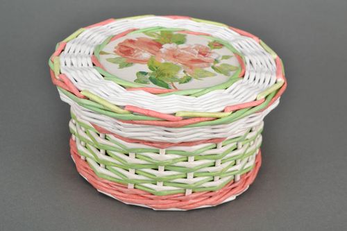 Gift basket woven of paper rod Roses - MADEheart.com