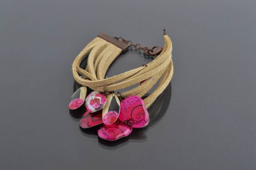 Bracciale di camoscio fatto a mano accessorio originale braccialetto di moda - MADEheart.com