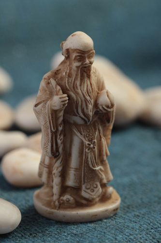 Handmade polymer resin statuette designer interior design decoration talisman - MADEheart.com
