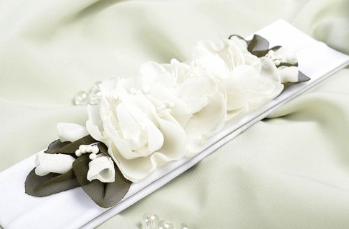 Beautiful handmade flower headband hair ornaments accessories for girls - MADEheart.com