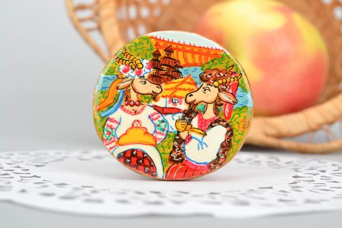 Imã de madeira para frigorífico feito à mão lembrancinha de madeira artesanal  - MADEheart.com