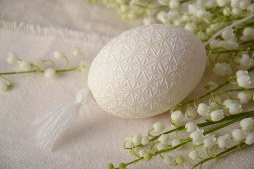 Handmade decorative white wall hanging Easter egg etched with vinegar with tassel - MADEheart.com