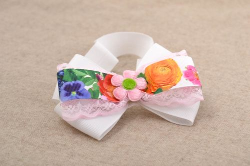 Beautiful handmade headband textile flower headband trendy hair ideas - MADEheart.com