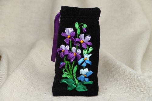 Fabric glasses case with ribbon embroidery - MADEheart.com