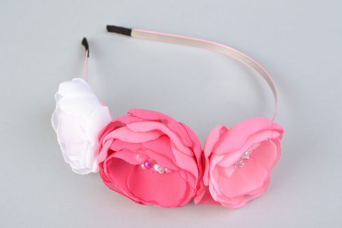 Handmade chiffon flower headband Roses - MADEheart.com