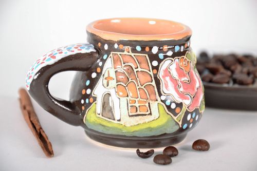 Bemalte Kaffeetasse aus Keramik - MADEheart.com