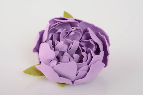 Брошь-заколка из фоамирана в виде цветка ручной работы авторская красивая сиреневая - MADEheart.com
