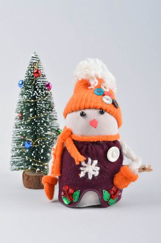 Peluche Bonhomme de neige en tissu faite main de Noël Décoration maison - MADEheart.com