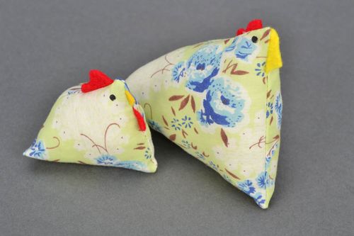 Fabric Easter chicken - MADEheart.com