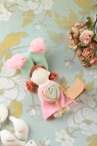 Magnet frigo fait main Aimant frigo fillette plâtre Décoration cuisine originale - MADEheart.com