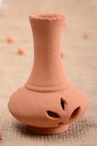 4 inch village-style clay candlestick holder 0,35 lb - MADEheart.com