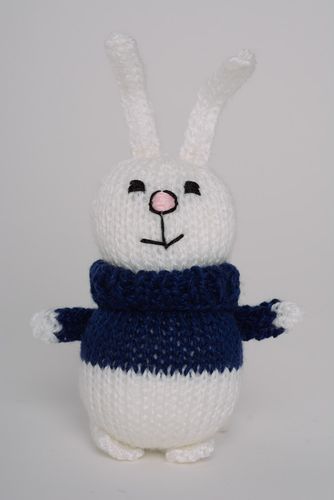 Funny small handmade knit soft toy hare of red color for kids - MADEheart.com