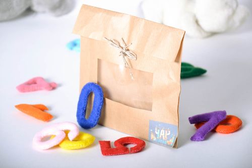 Brinquedo de bebés Números jogos educativos artesanais - MADEheart.com