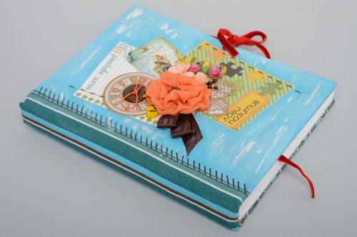 Carnet en tissu en scrapbooking fait main - MADEheart.com