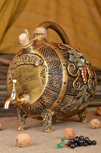 Barrica para vino hecha a mano de cerámica accesorio para cocina regalo original - MADEheart.com