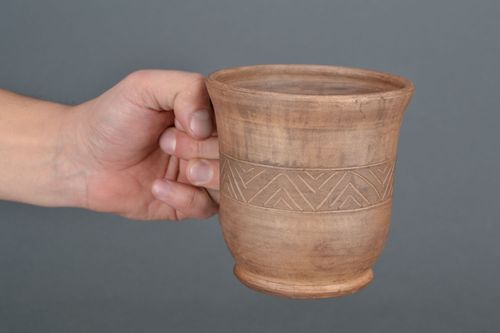 Caneca grande de argila feita à mão  - MADEheart.com