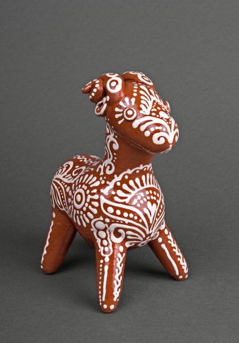 Estatueta decorativa de cerâmica  - MADEheart.com