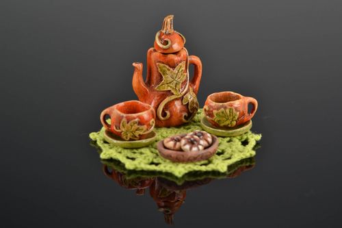 Statuetten aus Ton handmade - MADEheart.com