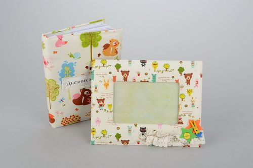 Diary for mom and kids photo frame - MADEheart.com