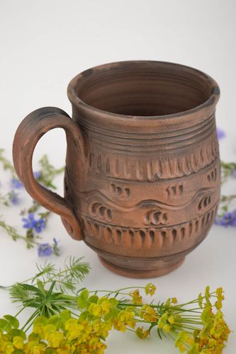 8,5 oz clay cup for coffee and tea in brown color with handle 0,4 lb - MADEheart.com