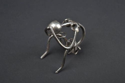 Petite figurine faite main Statuette design en métal Décoration dintérieur - MADEheart.com