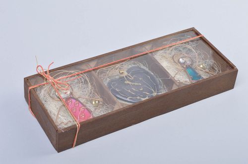 Set of 3 handmade decorative stained glass wall hangings angels and heart - MADEheart.com