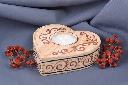 Bougeoir en bois coeur fait main peint de couleurs acryliques pour une bougie - MADEheart.com