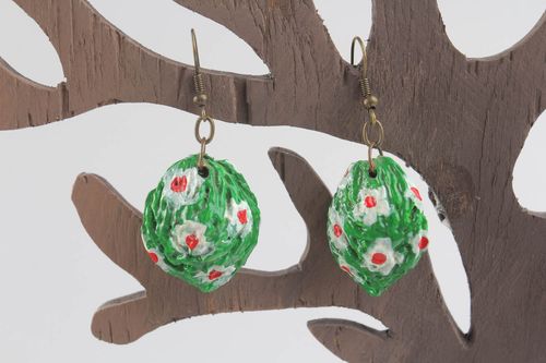 Brincos de caroços de damasco artesanais acessório elegante feito à mão em eco estilo  - MADEheart.com