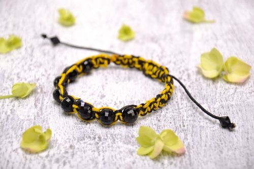 Yellow and black bracelet - MADEheart.com