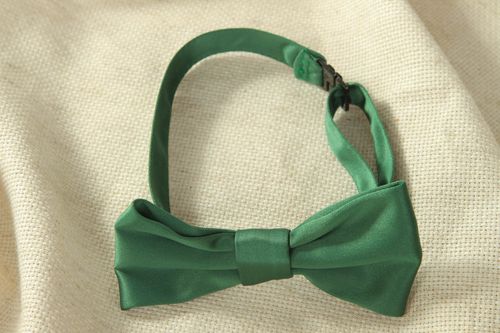 Corbata de lazo verde - MADEheart.com