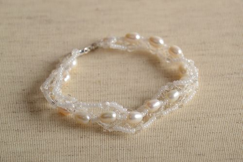 Bracelet en perles de rocaille et perles naturelles blanc fait main pour femme - MADEheart.com