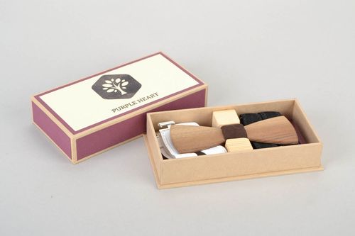 Gravata-borboleta de madeira de nogueira acessórios para homens feitos à mão  - MADEheart.com