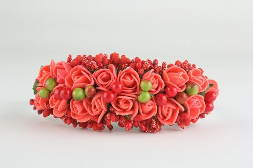 Aro com flores e bagas Jardim da primavera - MADEheart.com