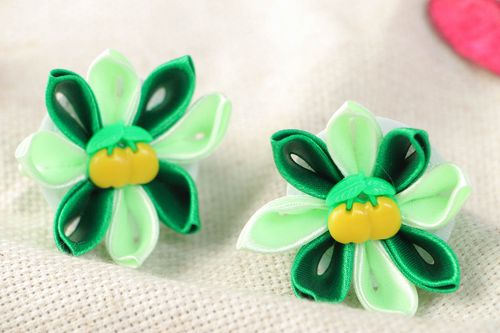 Set of 2 beautiful handmade green fabric flower hair ties kanzashi technique - MADEheart.com